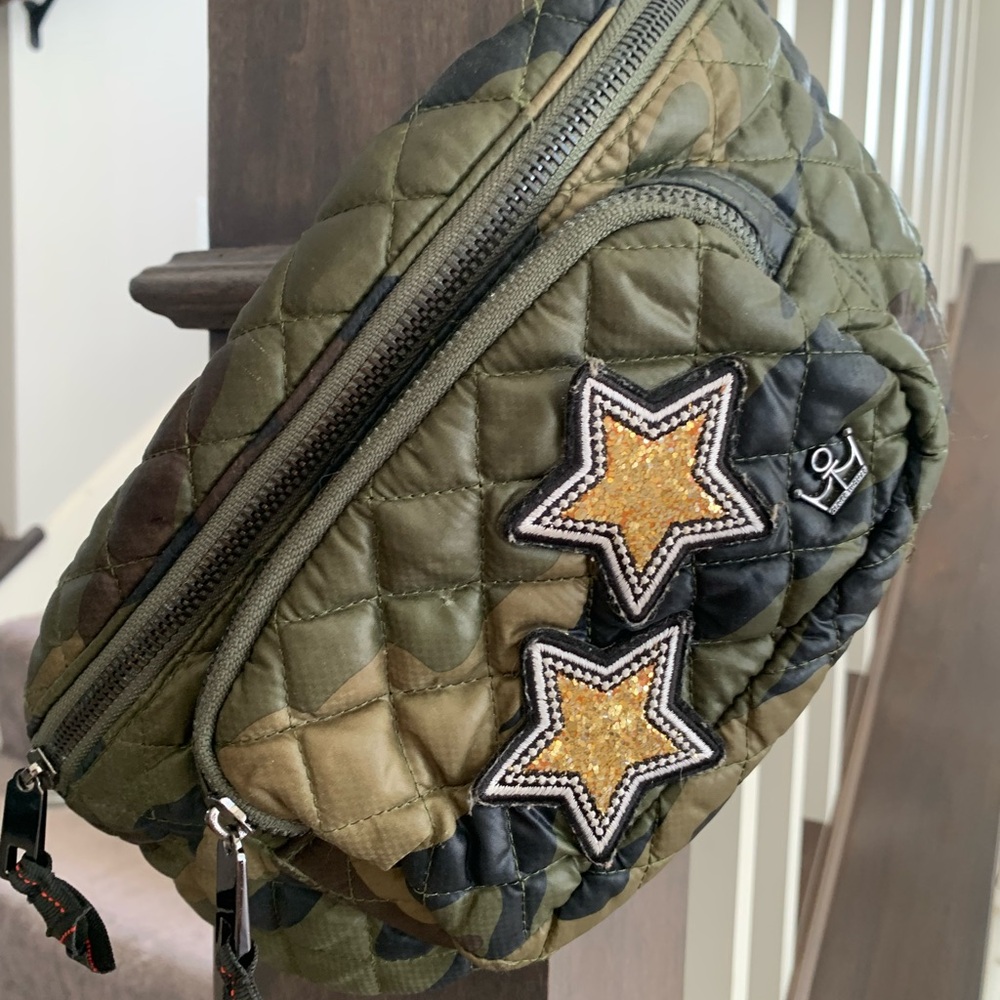 Oliver Thomas camo fanny pack
